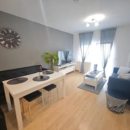 Teufelsstein, Wandern, Ausblick, Freilichtbuehne, Loreley, 3 Burgenblick, Rhein, 30m2 Terrasse, Grillen, Entspannen, Natur, Rodelbahn, Wlan, Parkplatz, * Patersberg