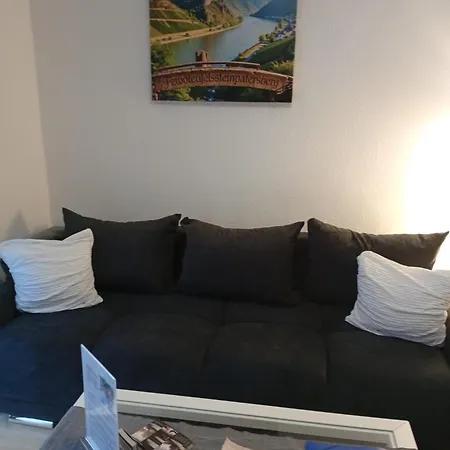 Teufelsstein, Wandern, Ausblick, Freilichtbuehne, Loreley, 3 Burgenblick, Rhein, 30m2 Terrasse, Grillen, Entspannen, Natur, Rodelbahn, Wlan, Parkplatz, * Patersberg