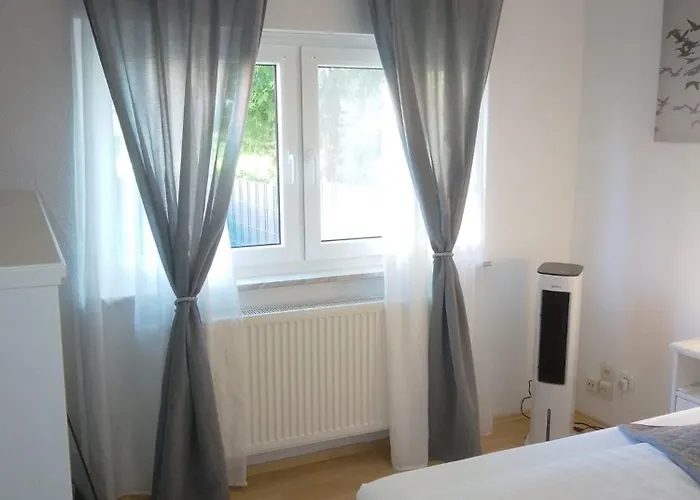 Teufelsstein, Wandern, Ausblick, Freilichtbuehne, Loreley, 3 Burgenblick, Rhein, 30m2 Terrasse, Grillen, Entspannen, Natur, Rodelbahn, Wlan, Parkplatz, Appartement Patersberg