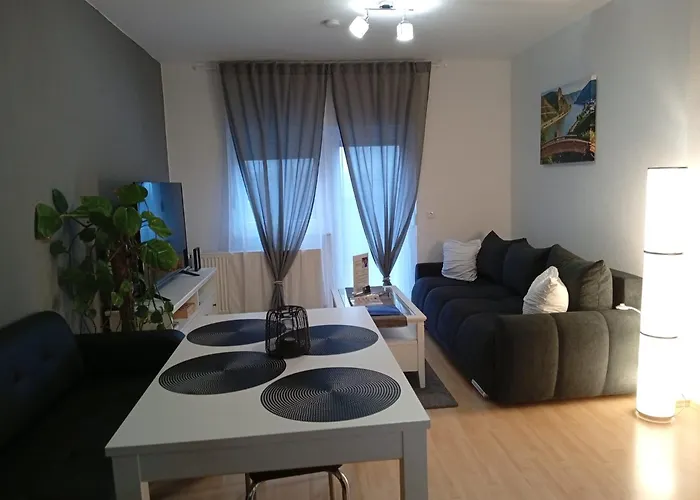 Teufelsstein, Wandern, Ausblick, Freilichtbuehne, Loreley, 3 Burgenblick, Rhein, 30m2 Terrasse, Grillen, Entspannen, Natur, Rodelbahn, Wlan, Parkplatz, Appartement